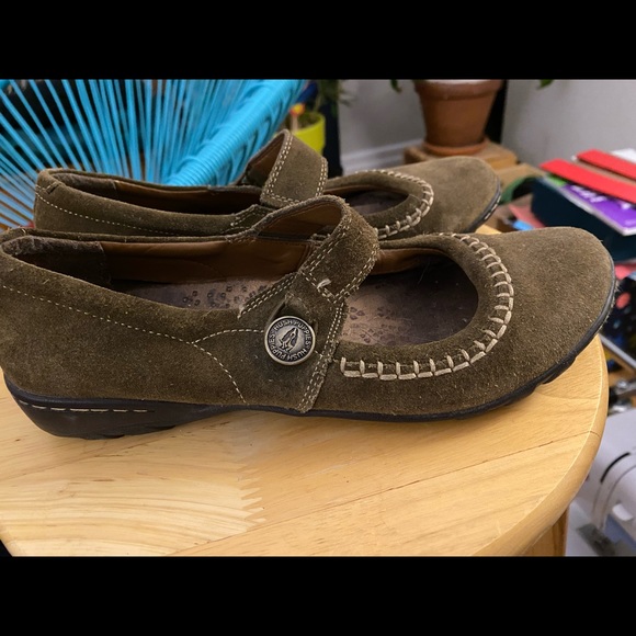 Green and comfy ballerinas for sale 🌺 - Picture 4 of 5